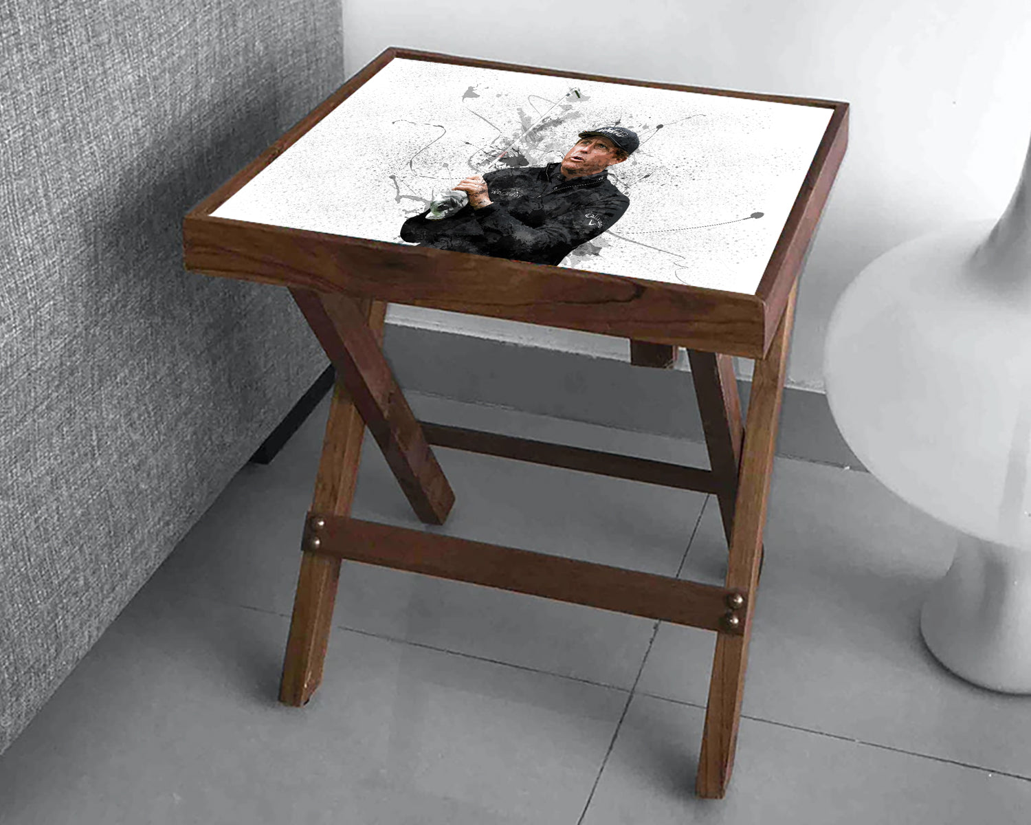Phil Mickelson Splash Effect Coffee and Laptop Table