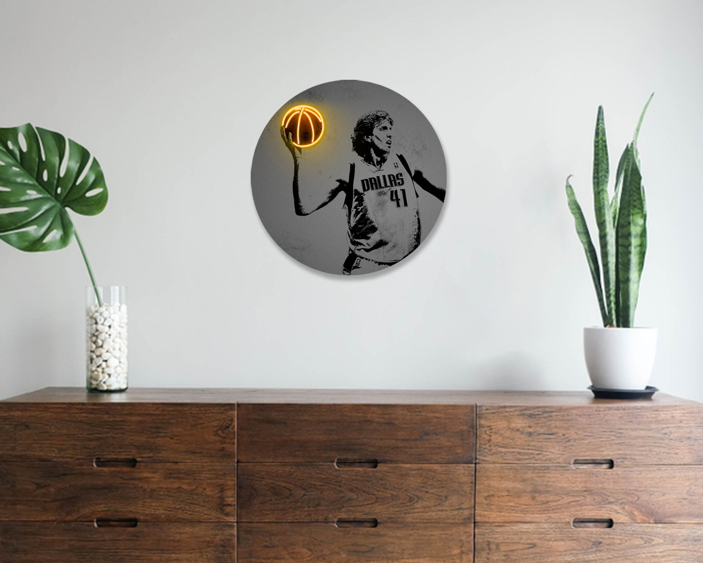 Dirk Nowitzki Round Wall Art