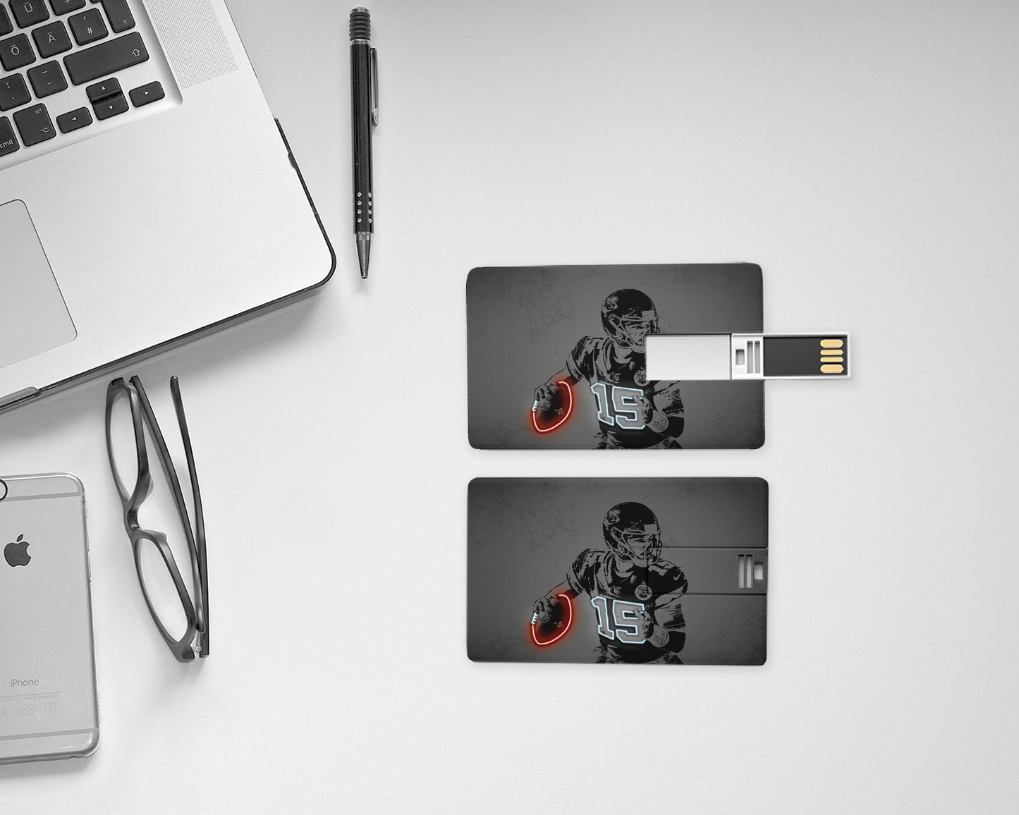 Memoria USB con efecto neón de Patrick Mahomes