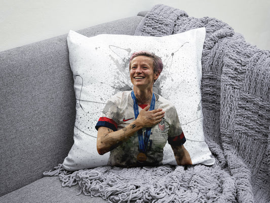 Almohada con efecto salpicadura de Megan Rapinoe