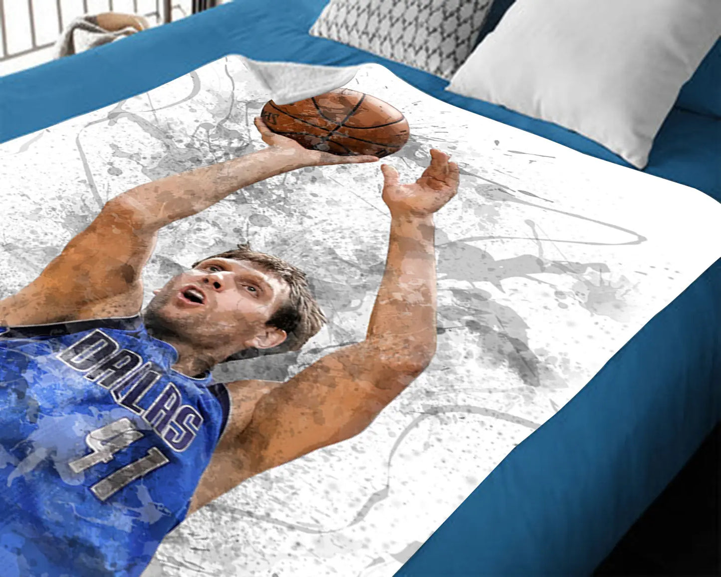 Dirk Nowitzki Dallas Mavericks Splash Effect Fleece Blanket