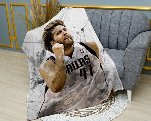 Dirk Nowitzki Dallas Mavericks Splash Effect Fleece Blanket