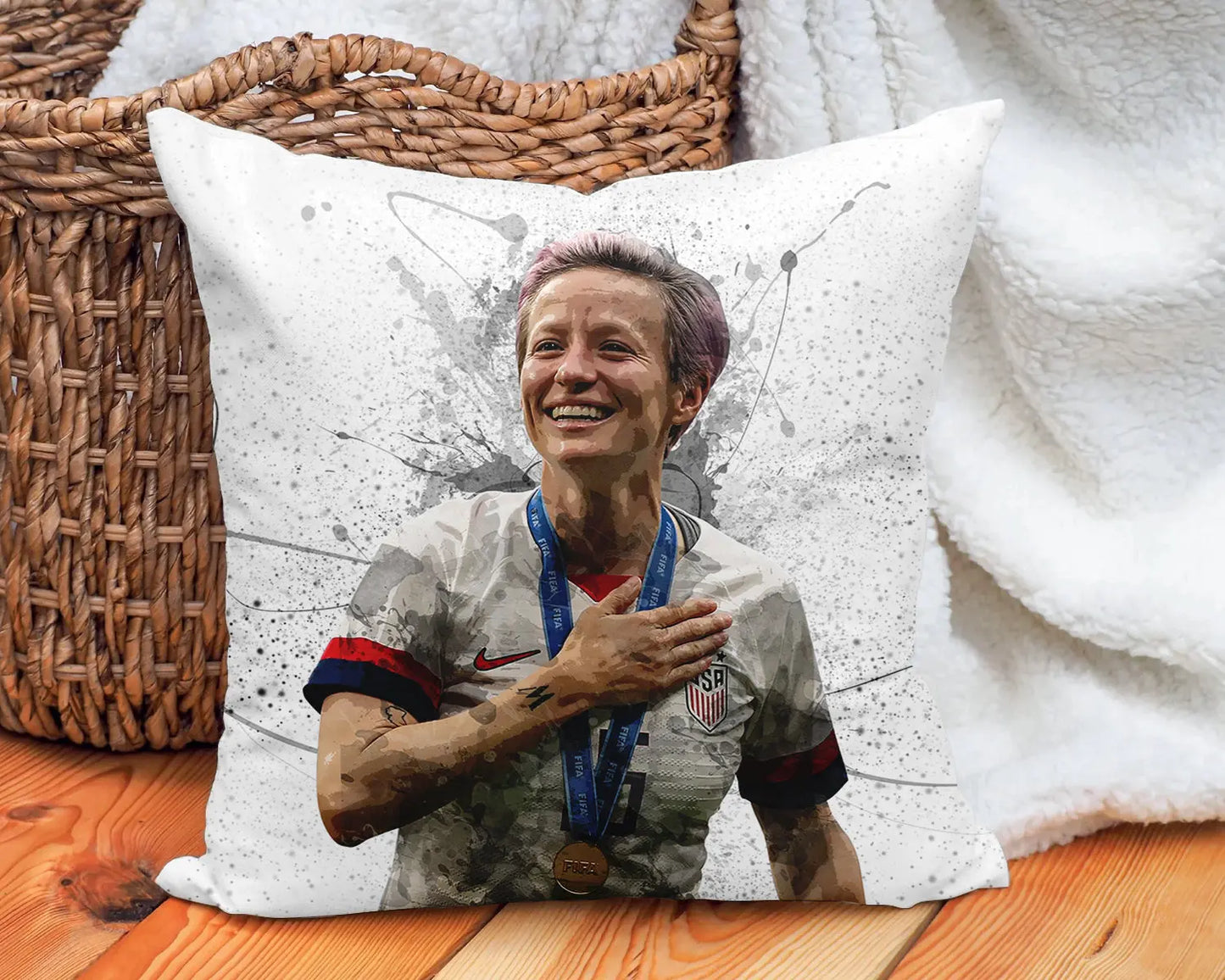 Almohada con efecto salpicadura de Megan Rapinoe