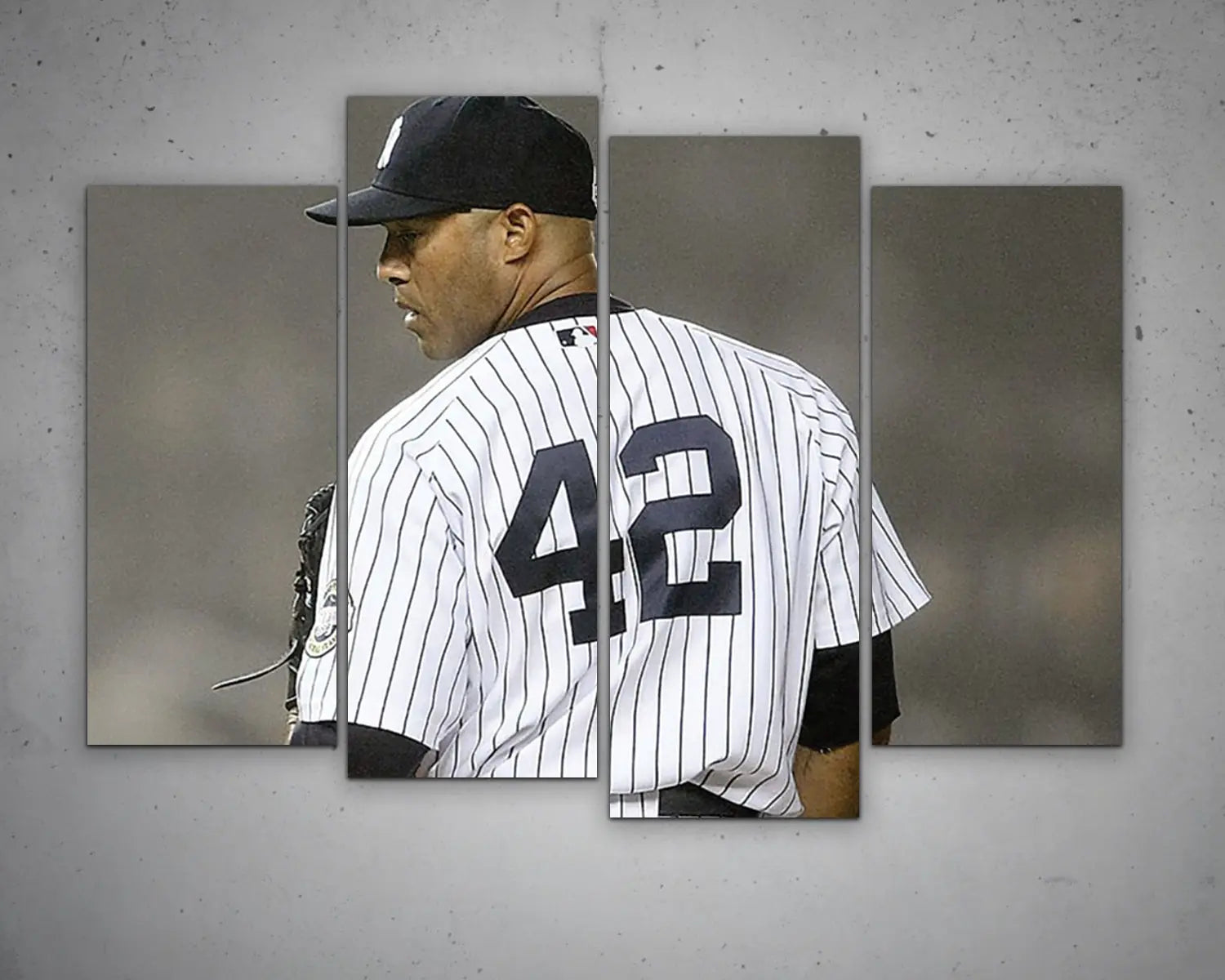 Mariano Rivera Black & White Canvas Art 