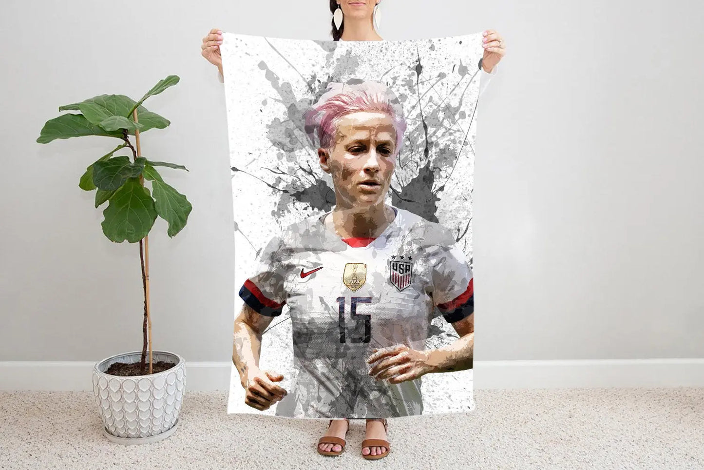 Megan Rapinoe Splash Effect Fleece Blanket 